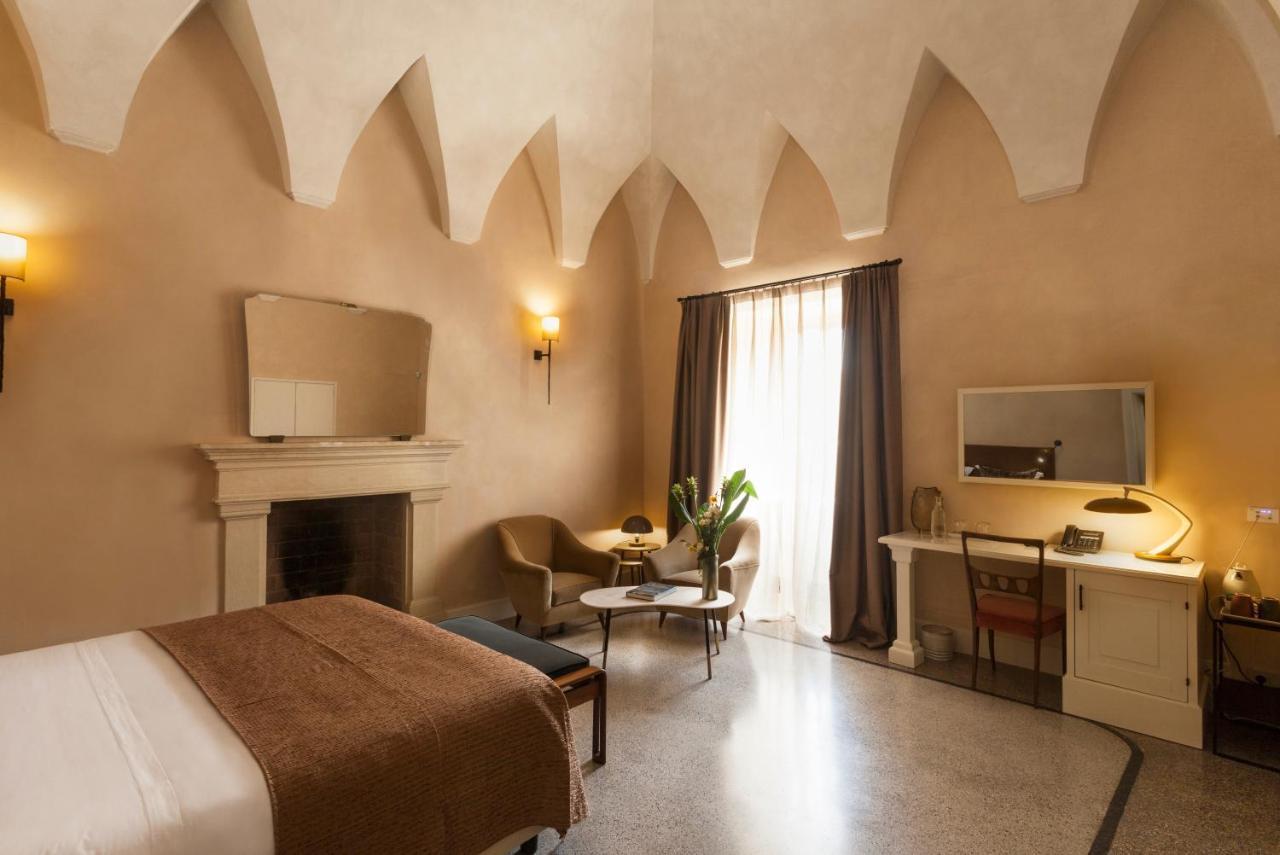 Palazzo Maresgallo Suites & Spa Lecce Ngoại thất bức ảnh